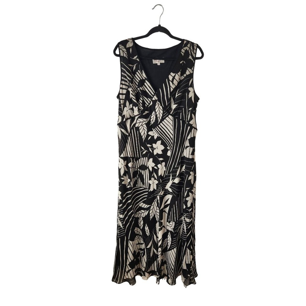 Adrianna Papell Black and Cream Floral Print Maxi Dress
